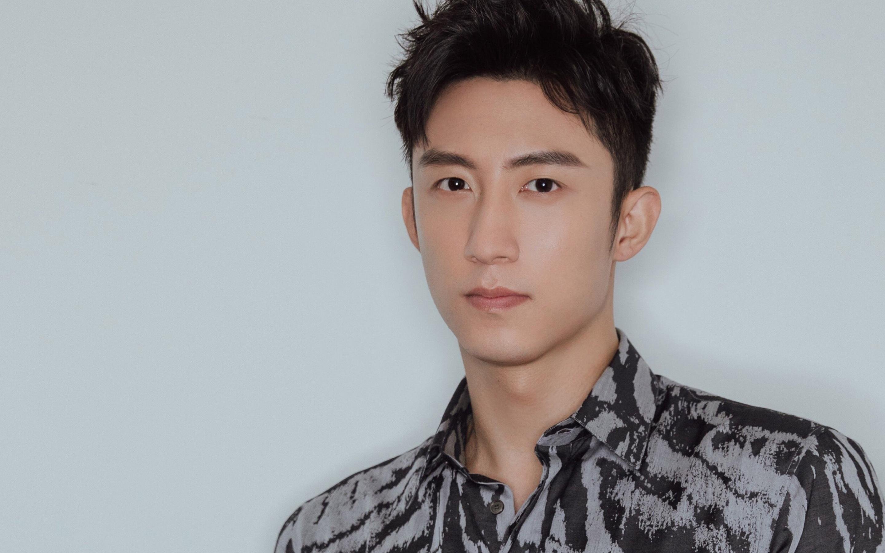 德甲攻势如潮：多变战术引领潮流，德甲对抗