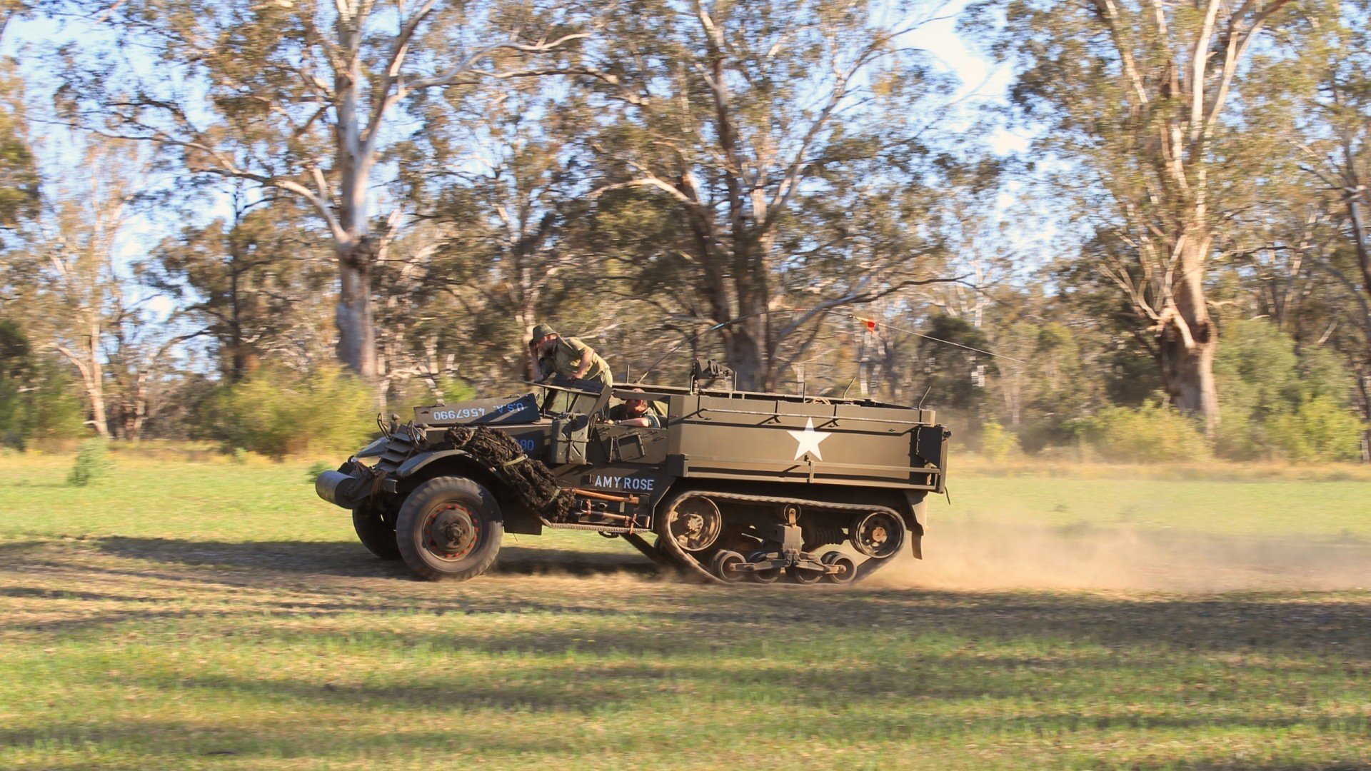 极限单板滑雪赛技术动作创新频现,极限运动单板滑雪