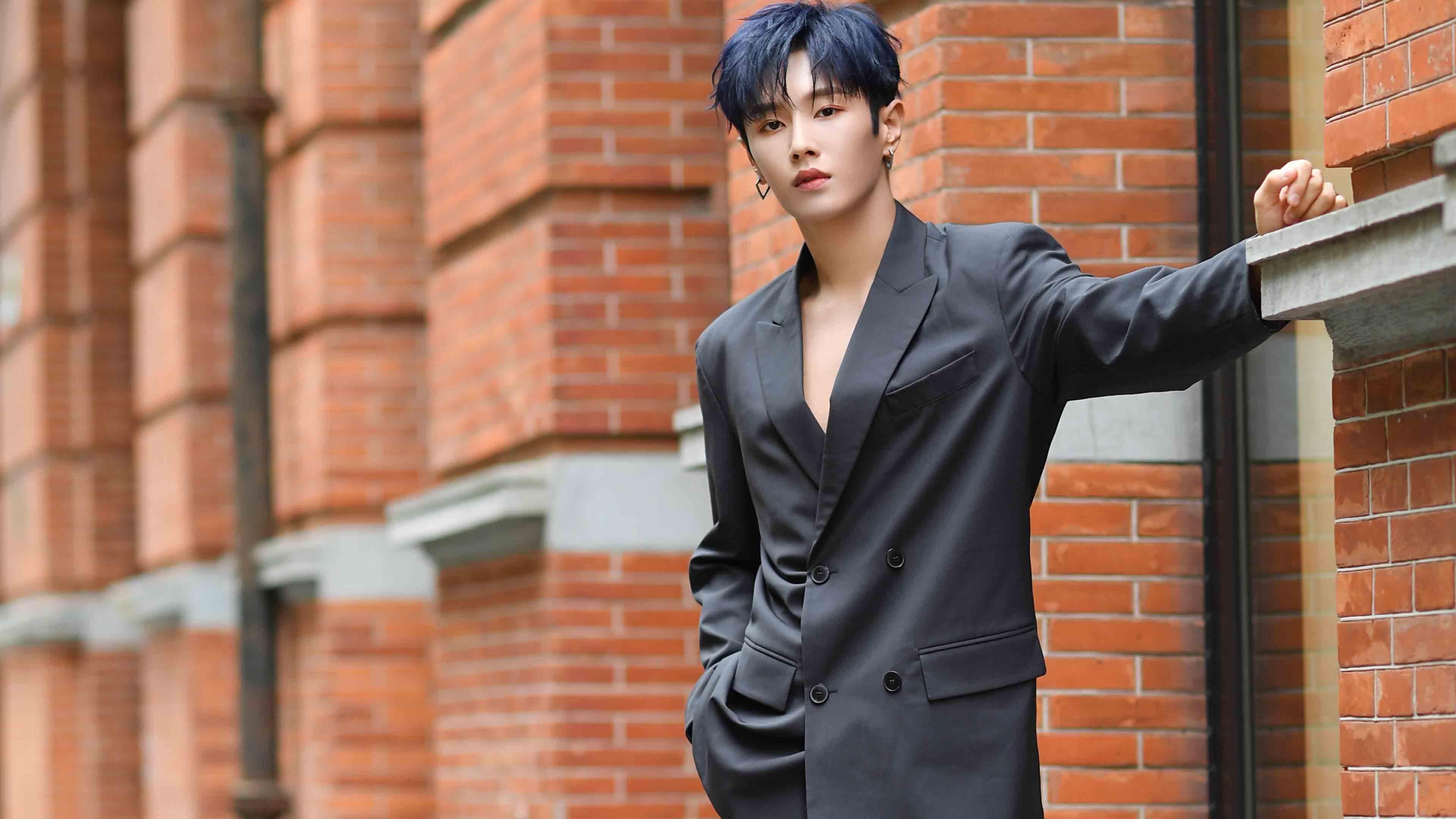 华体会app安装-美国队精准换泳助力夺得银牌，美国队泳衣